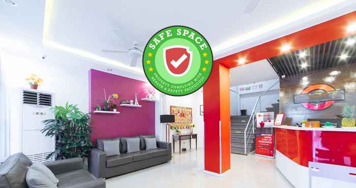 ล็อบบี้ RedDoorz Plus near SM Lanang Davao - Vaccinated Staff 