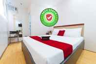 Bedroom RedDoorz Plus near SM Lanang Davao - Vaccinated Staff 