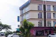 Luar Bangunan OYO 1172 Hotel Shlyo