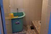 Toilet Kamar Durung Homestay 3 Bedrooms