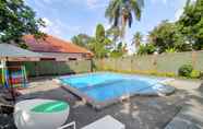 Swimming Pool 3 Grand Mutiara Hotel Puncak