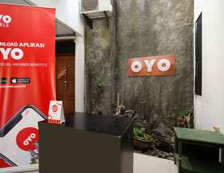 Lobby 2 OYO 1018 Penginapan Darma Ii