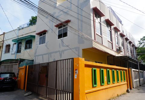 Exterior Love'Ly Homestay