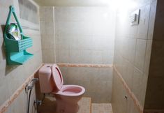 In-room Bathroom 6 Love'Ly Homestay