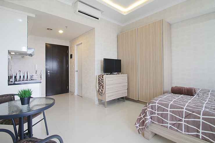 BEDROOM Room at Westmark Apartment Near Taman Anggrek Mall		