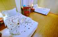 Kamar Tidur 4 Oway Grand Hotel