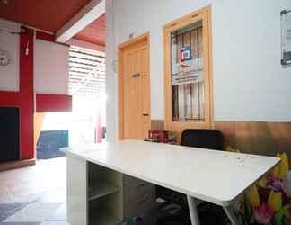 Lobi 2 OYO 901 Abdi Praja Residence Syariah