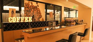 로비 4 88 Airport Lounge