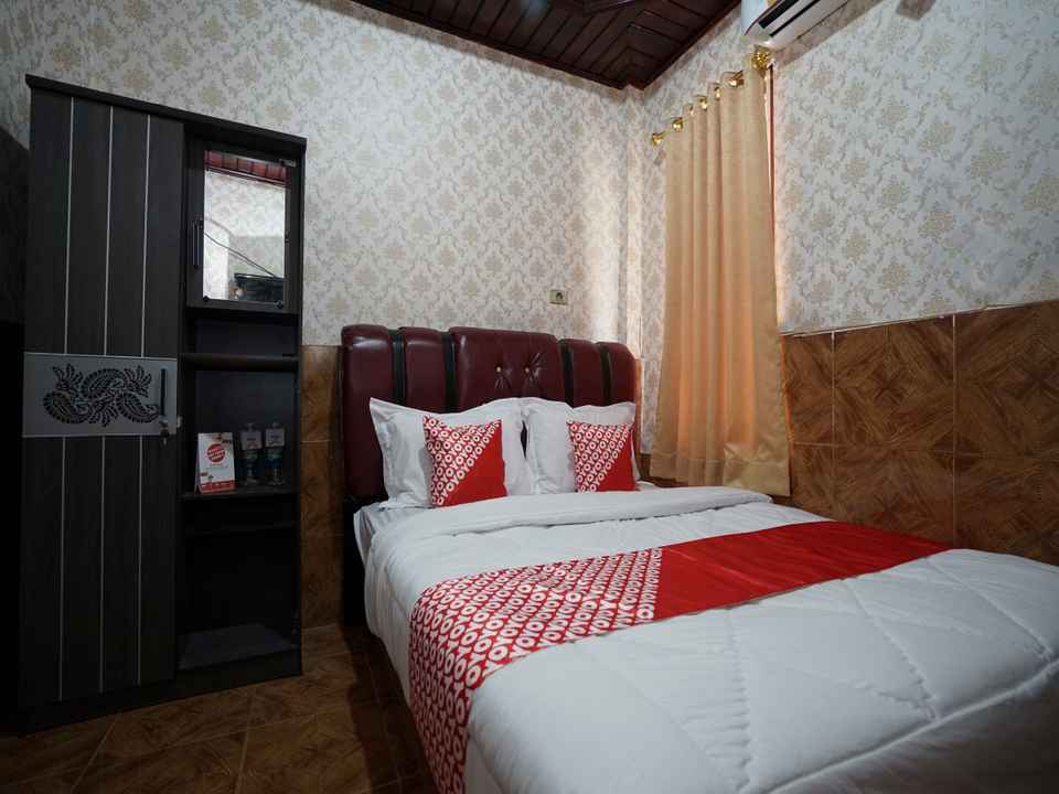 Harga kamar OYO 1234 Hotel Silampari, Lubuklinggau Selatan II untuk