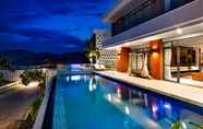 Kolam Renang 3 Lahome Retreats' Villa Des Arts Nha Trang