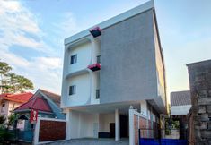 Bangunan 5 SUPER OYO 1319 88 Exclusive Guesthouse