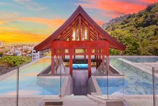 スイミングプール The Aristo Seaview Patong