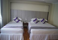 Bedroom 2 The Hotel 78