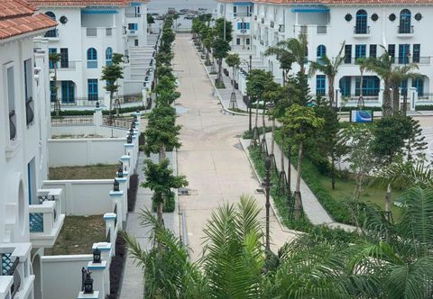 Bên ngoài Sunderland Halong Hotel