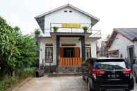 Exterior Ajeng Kost