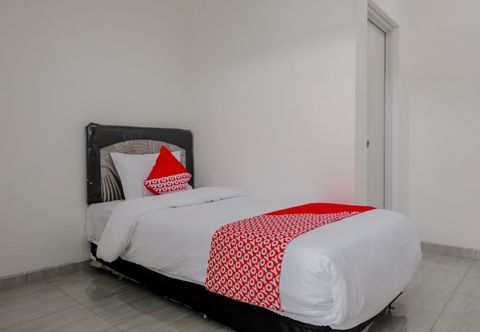 Bedroom Super OYO 1176 J3 Residence Syariah