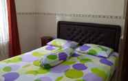 Kamar Tidur 6 Alifiana Homestay - 3 Bedrooms