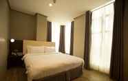 Kamar Tidur 6 The Lanang Suites