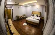 Bedroom 5 Amayar Nadi Hotel