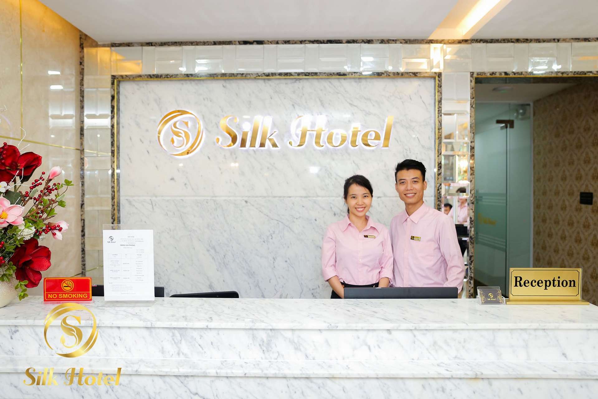 Silk Hotel - Nhà nghỉ Quận 1;