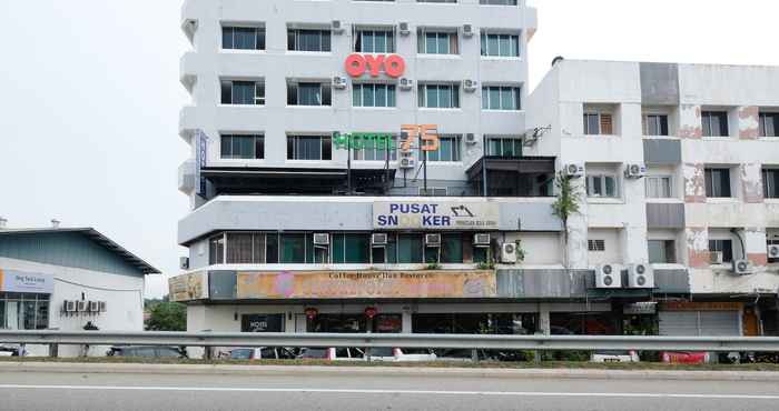 Exterior OYO 1105 Hotel 75