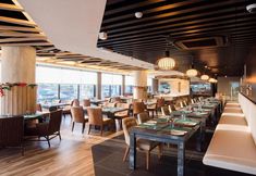 レストラン 6 The Smith House