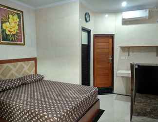 Bedroom 2 Widia Grha