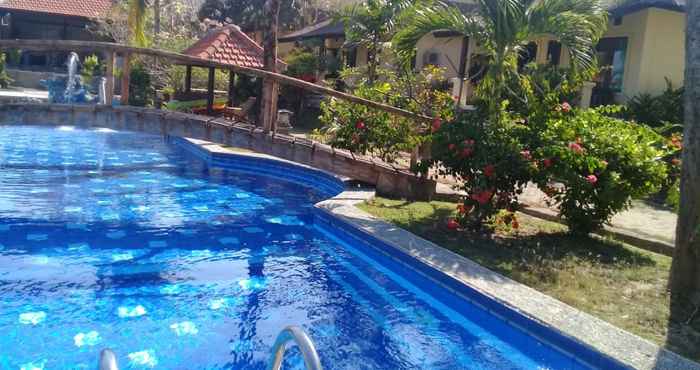 Swimming Pool Villa Sari Cucukan