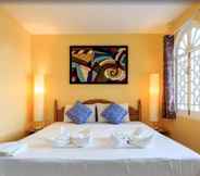 ห้องนอน 4 Island Patong Beachfront Hotel