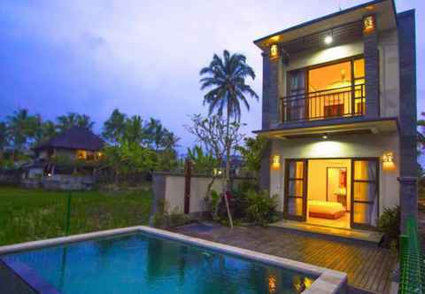 Lobby Nandika Villa