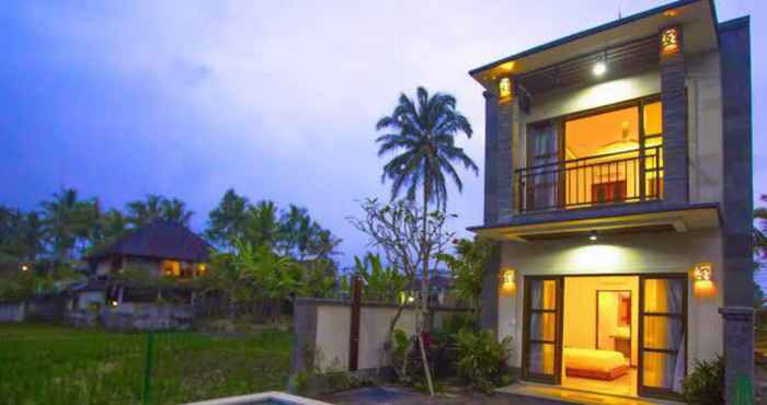 Lobby Nandika Villa