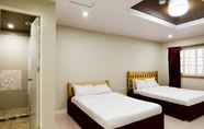 Kamar Tidur 2 Country Artist Hotel