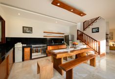 Lobby 2 Close to Brawa Beach The Hotman Paris X