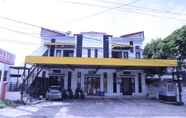 Luar Bangunan 5 OYO 1305 Hotel Al-ghani Syariah