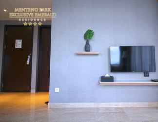 Lobi 2 Menteng Park Exclusive Emerald