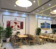 Sảnh chờ 7 Hoang Gia Hotel Con Dao