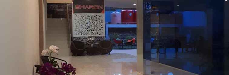 Lobi Sharon Square Apartment