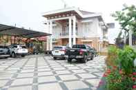 Exterior Buluran Guest House Syariah