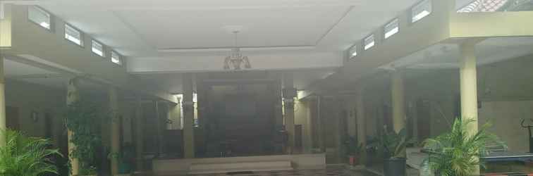 Lobby D'cemara Guest House Syariah