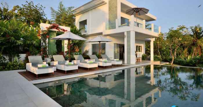 Swimming Pool Villa Zoubi Bali