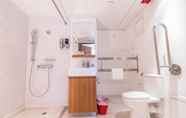 Toilet Kamar 3 Homy Residence Hong Kong