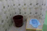 Toilet Kamar Cassablanca Kost