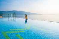 Swimming Pool Maximilan DaNang Beach Hotel