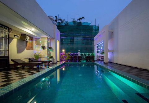 수영장 Rumduol Grand Hotel