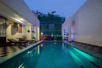 Swimming Pool 4 Rumduol Grand Hotel 