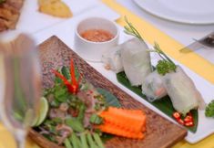 Nhà hàng 6 Sarina Hotel & Villa