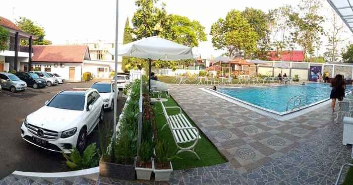 Swimming Pool Cahaya Village