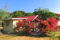 Exterior Ayoyo Cove Inn Guesthouse