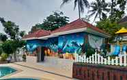 Kolam Renang 7 Chevilly Resort & Camp