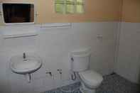 Toilet Kamar WHITE SAND GARDEN